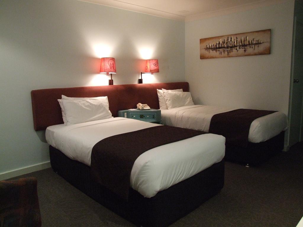 Surestay Hotel By Best Western The Clarence On Melville Albany Exterior photo