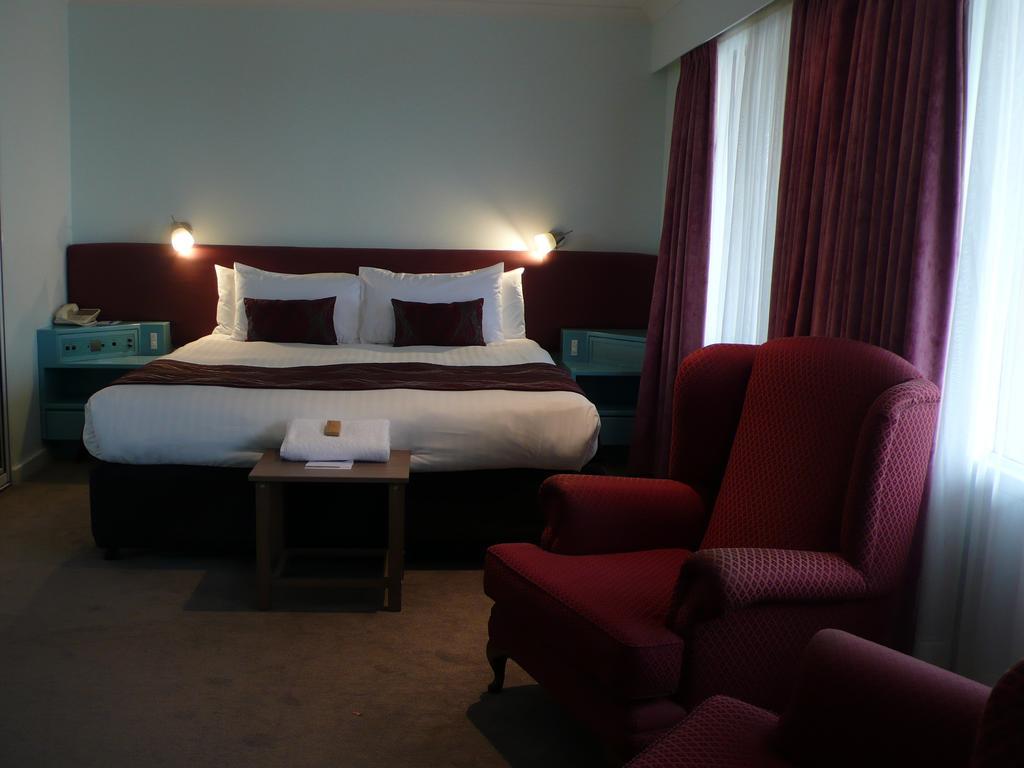 Surestay Hotel By Best Western The Clarence On Melville Albany Exterior photo