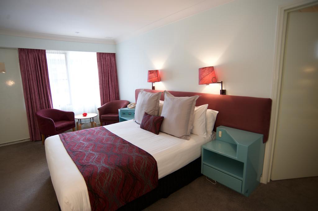 Surestay Hotel By Best Western The Clarence On Melville Albany Exterior photo